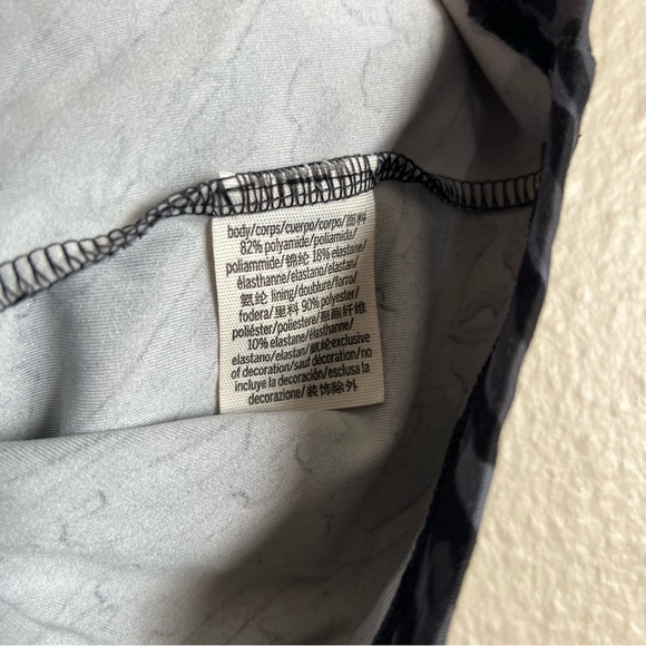 Victoria’s Secret Sport PINK Leopard Zebra Print Tank Cami Built In Bra Size M - Picture 3 of 8